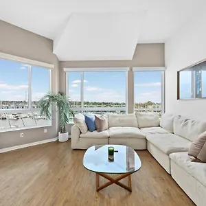 Penthouse Waterfront In The Heart Of Mdr/venice/sm Apartment Los Angeles